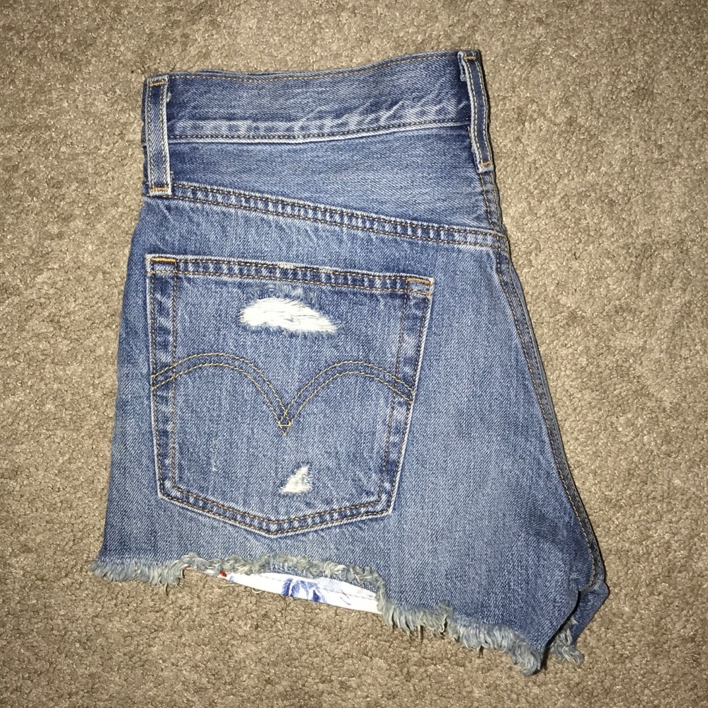 Levi's 501 Women's Shorts - Picture 3 of 3